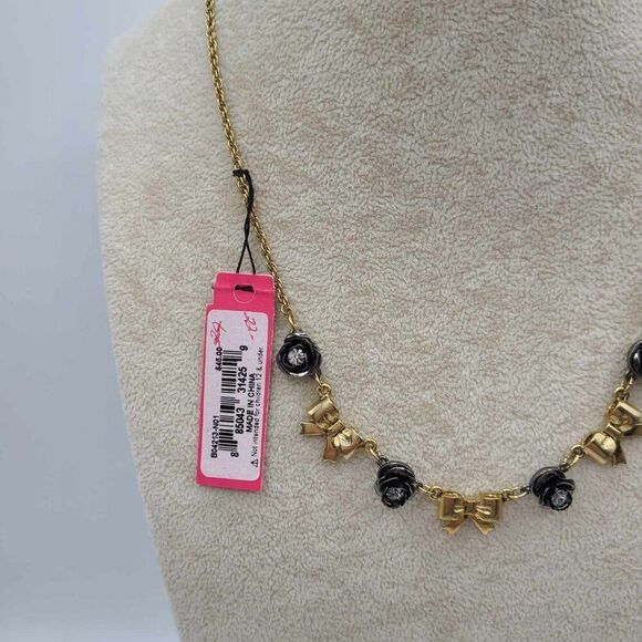 Betsey Johnson Black Rose Gold Tone Bow Delicate Necklace NWT! - Picture 2 of 8